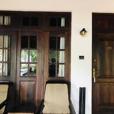 Palm Garden Village Hotel Anuradhapura Exteriör bild