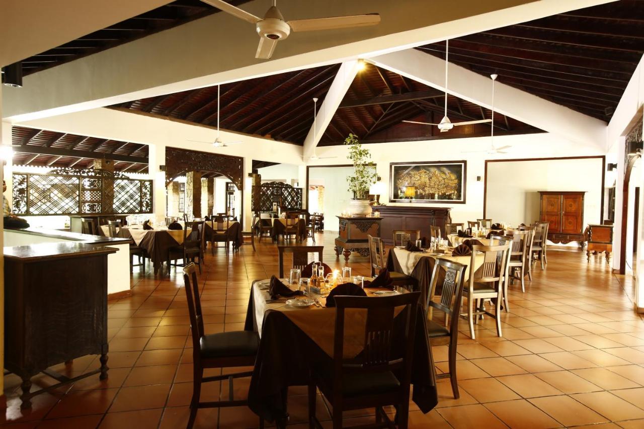 Palm Garden Village Hotel Anuradhapura Exteriör bild